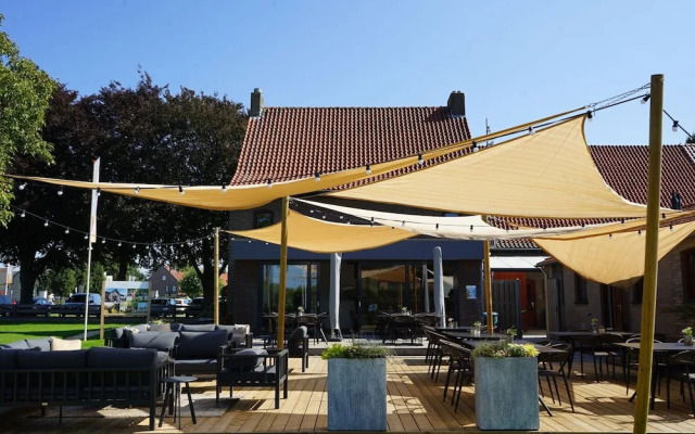 Tidy Chalet With Dishwasher, 9 km From Maastricht