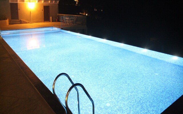 Renest Kumbhalgarh Resort LLP
