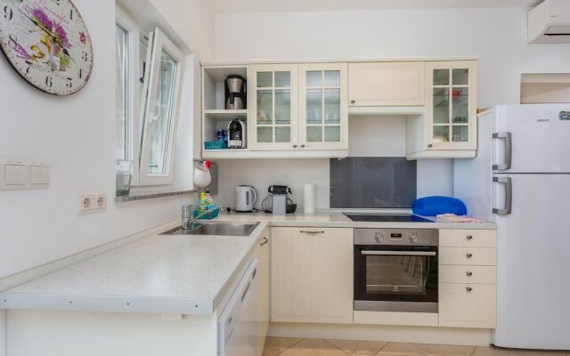 Beautiful Home in Njivice With Wifi and 3 Bedrooms