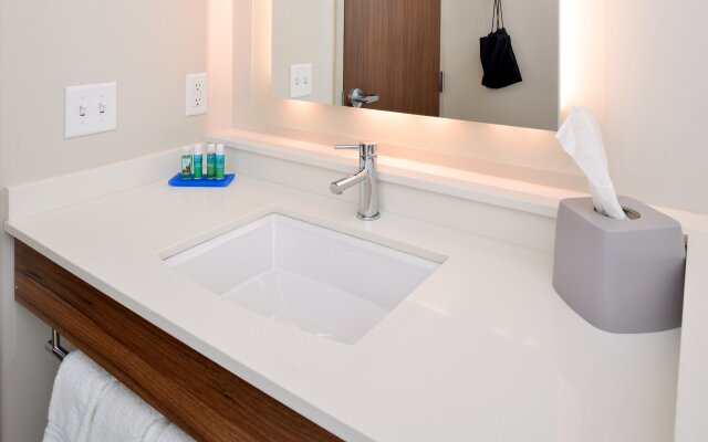 Holiday Inn Express & Suites Ottumwa by IHG