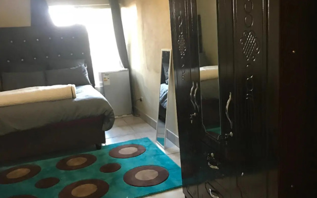 Africaren Budget Stay