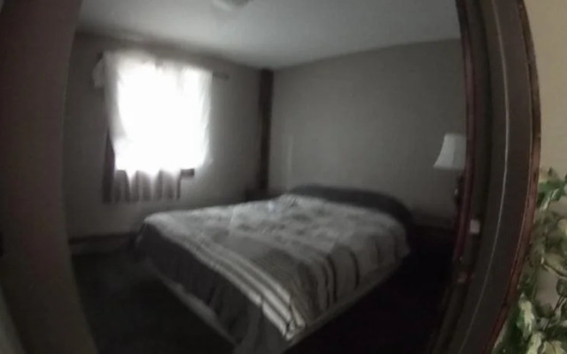Outpost Motel & Kitchenette Suites