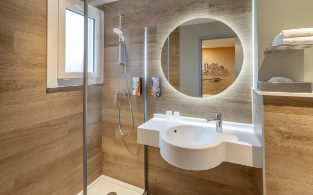 Sure Hotel by Best Western Dole