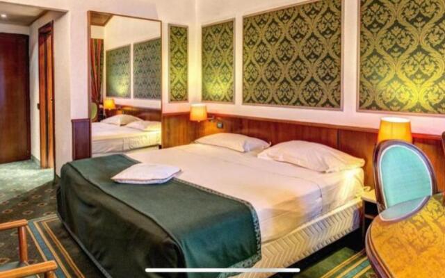 Hotel Regal