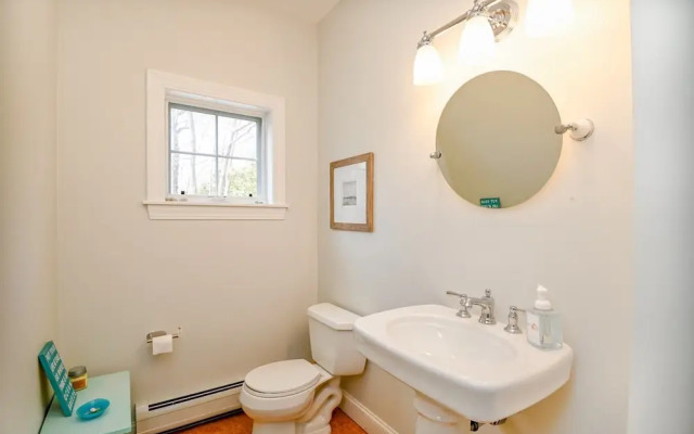 Stunning 5 Bdr, Walk to York Harbor Beach!