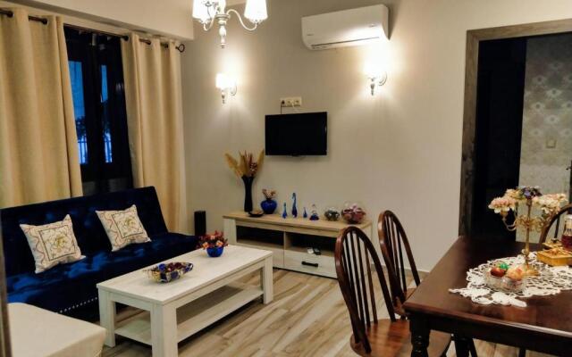 Mama's Cozy Room 3