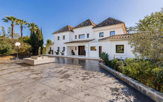 Holiday villa for rent in Marbella