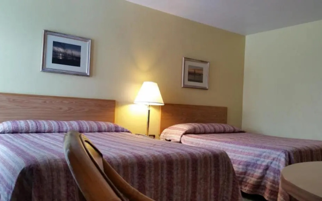 Algoma Beach Motel