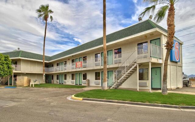 Motel 6 Yuma, AZ - East