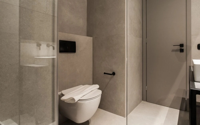 UPSTREET Modern Minimalist 3BD Apt-Hilton