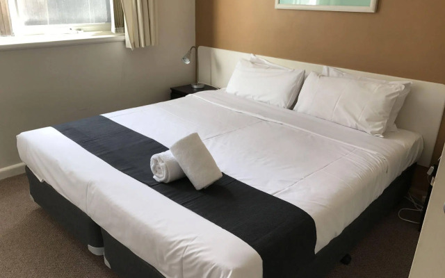 Barkly Apartments