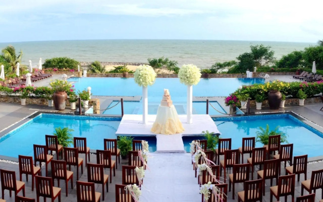 Romana Resort & Spa