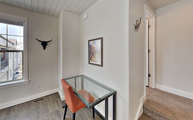 1072wcat 4 Bedroom Home