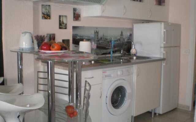 Las Floritas Apartments