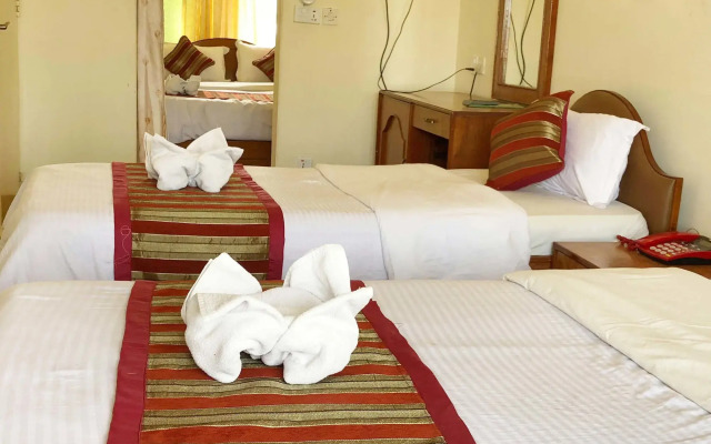 Hotel Grand Holiday