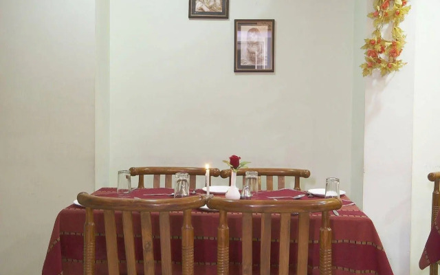 Hotel Sarang Palace