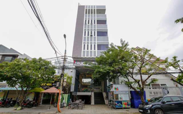 Truong Sa Hotel by OYO
