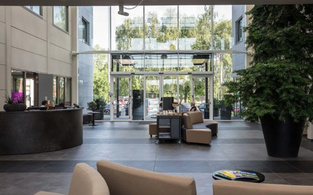 Mezzo Hotel & Business