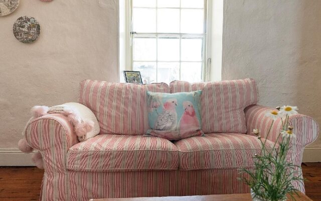 Clonmara Country House & Cottages