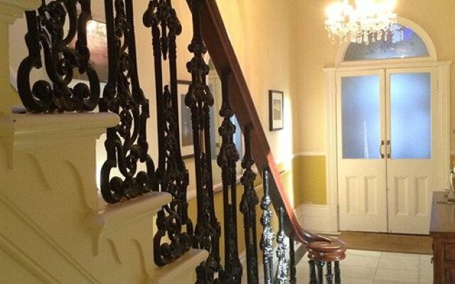 Clevelands Country House