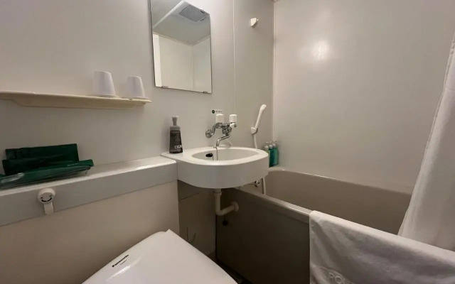 Hotel Route-Inn Niigata-Nishi Inter