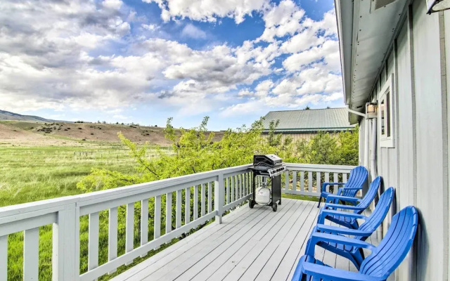 Montana's Emigrant Peaks Getaway: Apt w/ Amenities