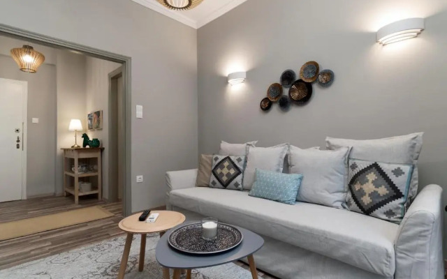 ?Bsolute Athens Viii