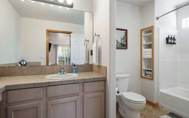 Taft at Old Mill - Pet-friendly & Near Downtown