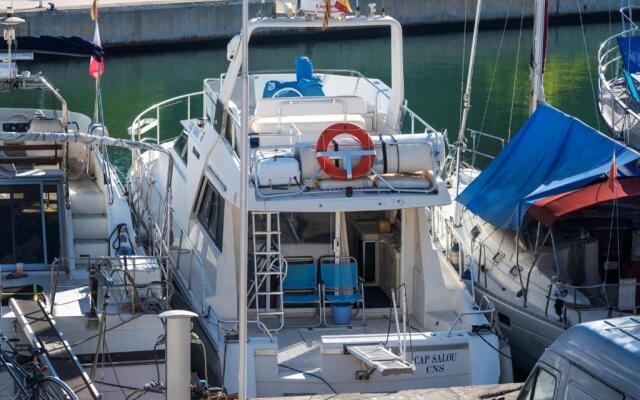 Boat Accommodations Barcelona