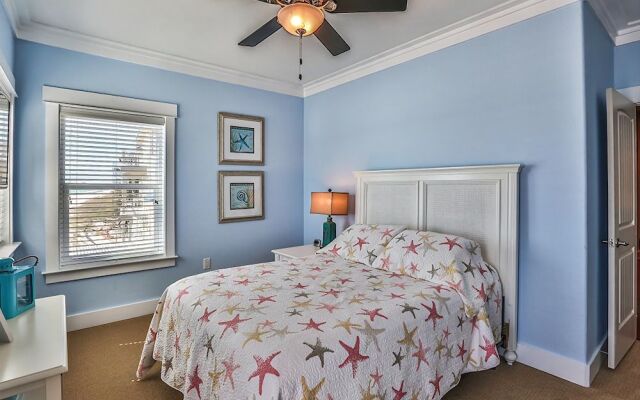 Las Olas by RedAwning