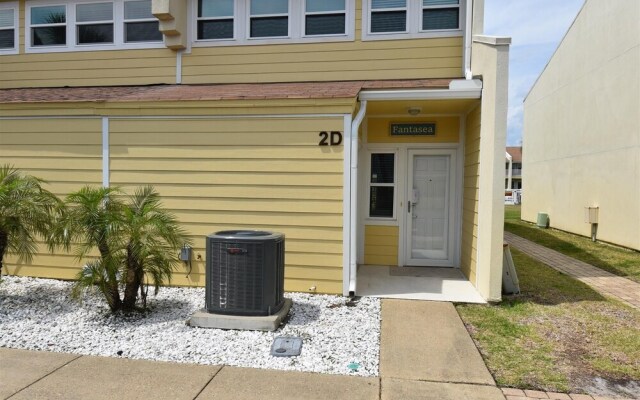 2 D, Three Bedroom Townhome