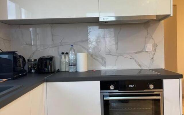 Spacious Apartment Nearby the Sea - 3 Bedrooms