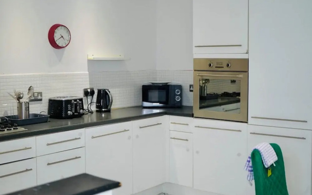 Cozy Gillingham Hideaway With 2 Bedrooms