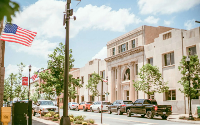 The Esquire Hotel Downtown Gastonia, Ascend Hotel Collection