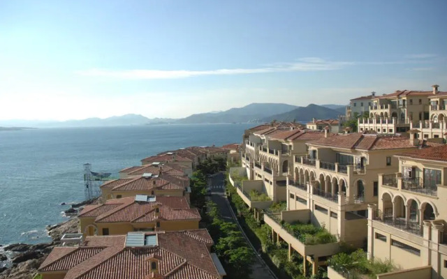 Century Sea-View Resort
