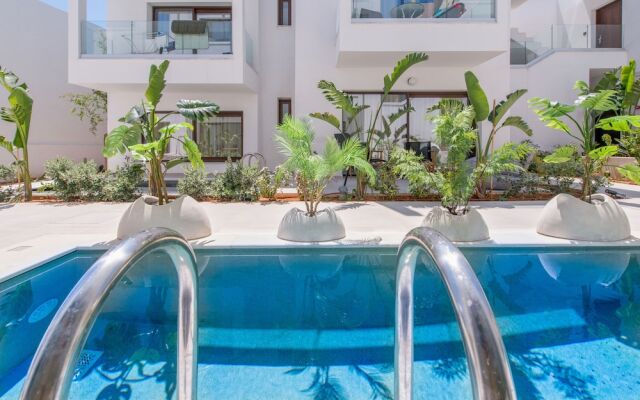 Mika Villas & Suites
