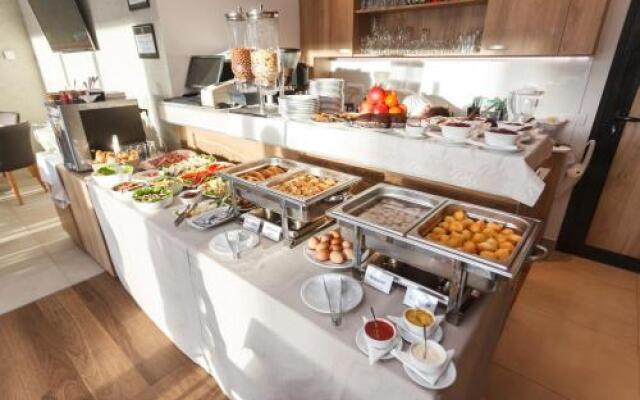 Hotel Mons
