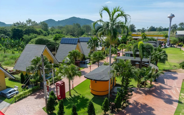 Apinya Resort Bangsarey