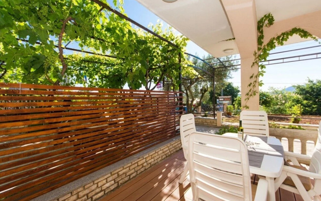 Bareta - 50m From the sea - A2