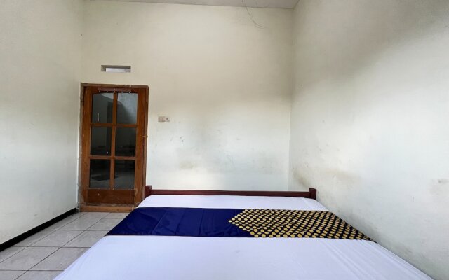 SPOT ON 93423 Kost Berkah Near Kebun Teh Wonosari
