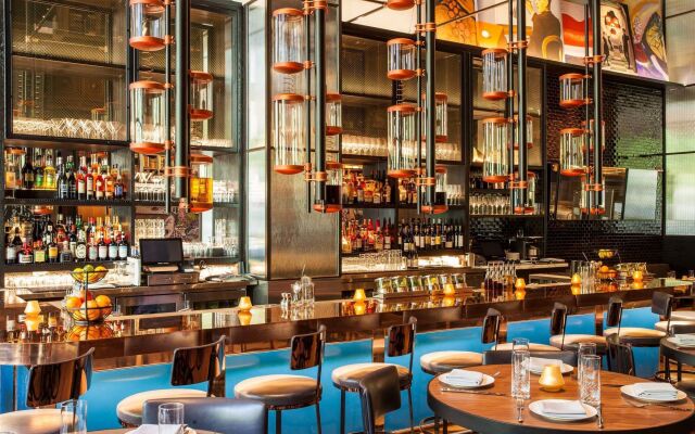 Hotel EMC2, Autograph Collection