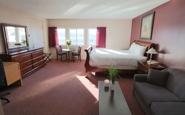 Travelodge by Wyndham Grande Prairie