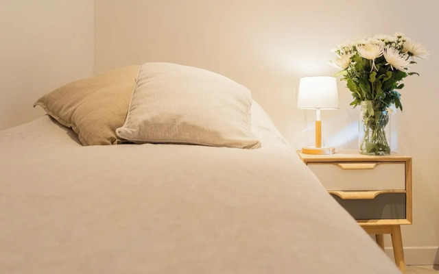 Your Private Harbour Nearby George Clooney by Rent all Como