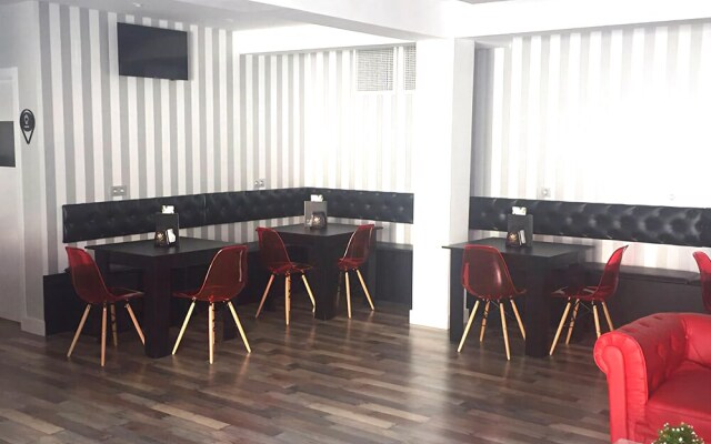 Deluxe Hostels & Suites Merida