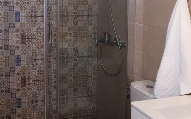 Family Vacation home with Views in Heart of Mani