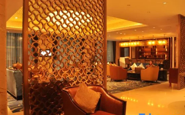 Yangzhong Juntai Hotel