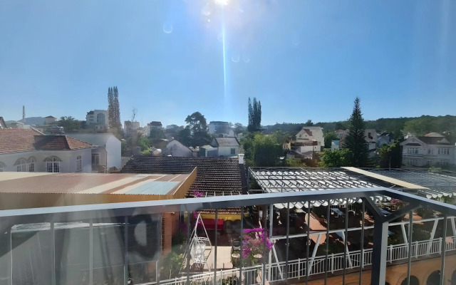 Mille Fleurs 02 Hotel