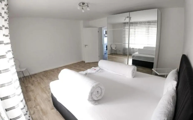 Private and cozy Apartment in Refrath near Cologne
