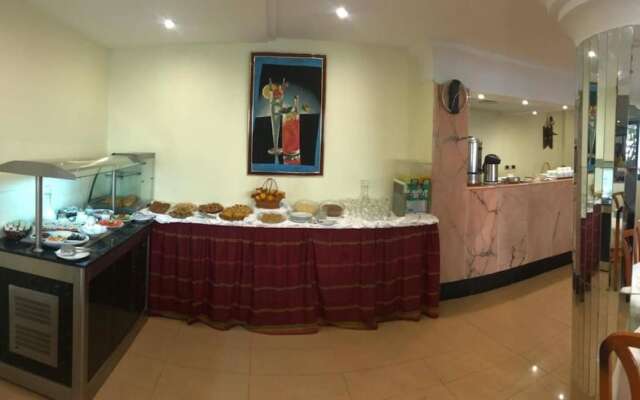 Hotel Yasmine