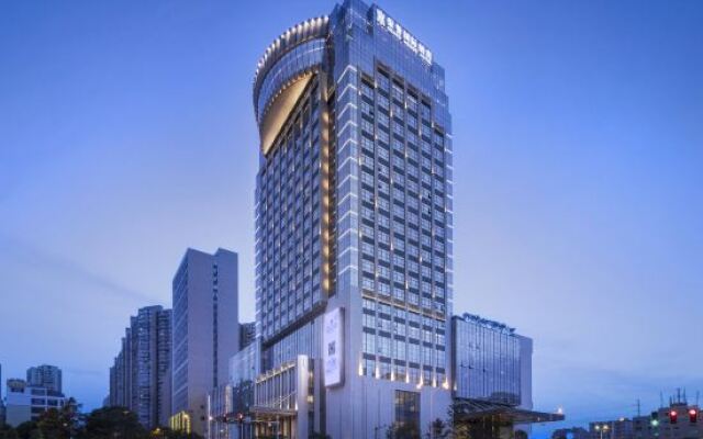 Grand Honor Hotel